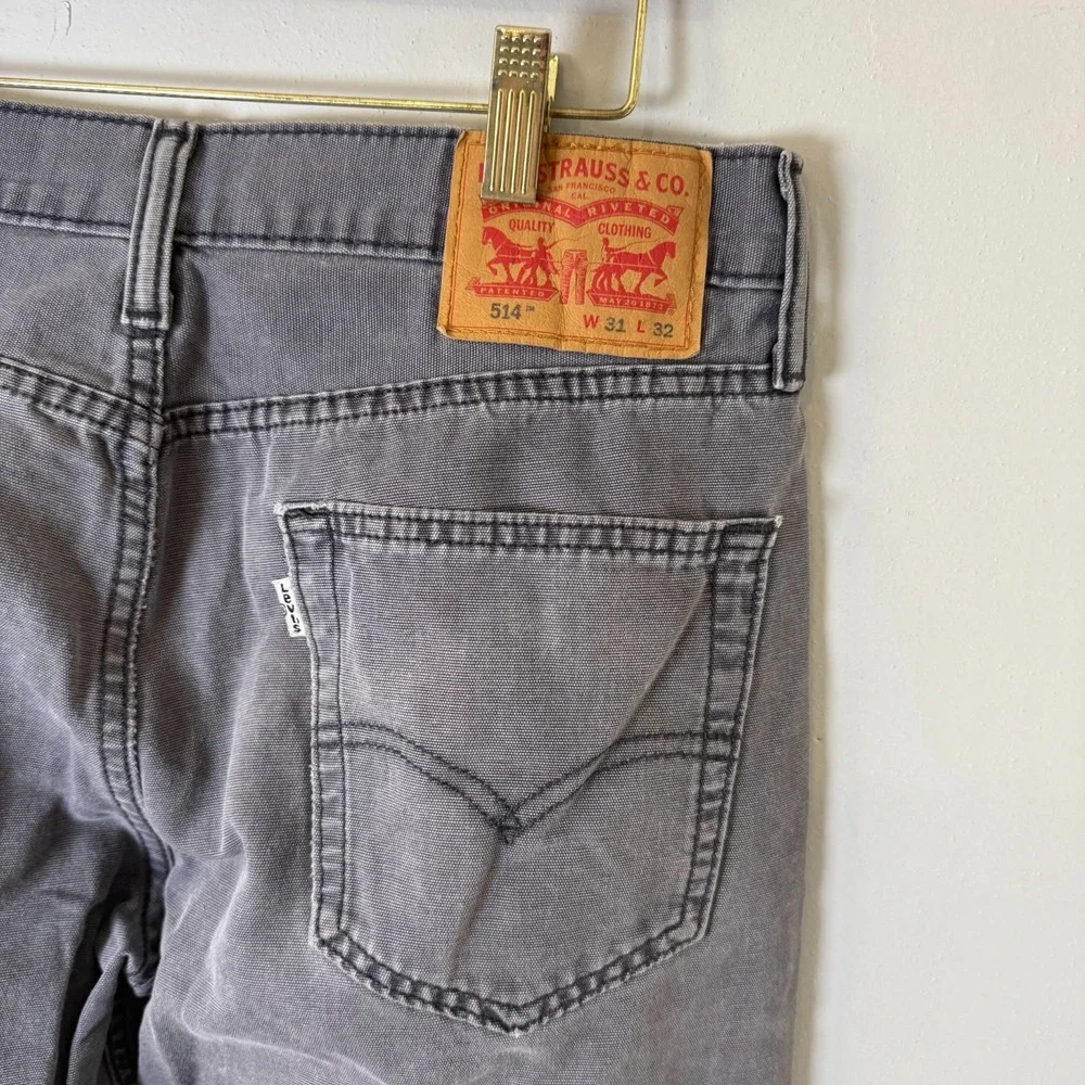 Levi's 514 Denim Jeans Men's 32 Courier Gray Button 5-Pockets Straight-Fit‎